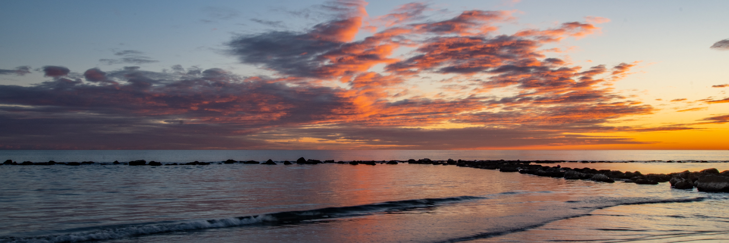 spiaggia-tramonto-483C43537-58D3-77A9-44E2-2DAB31D47A12.jpg